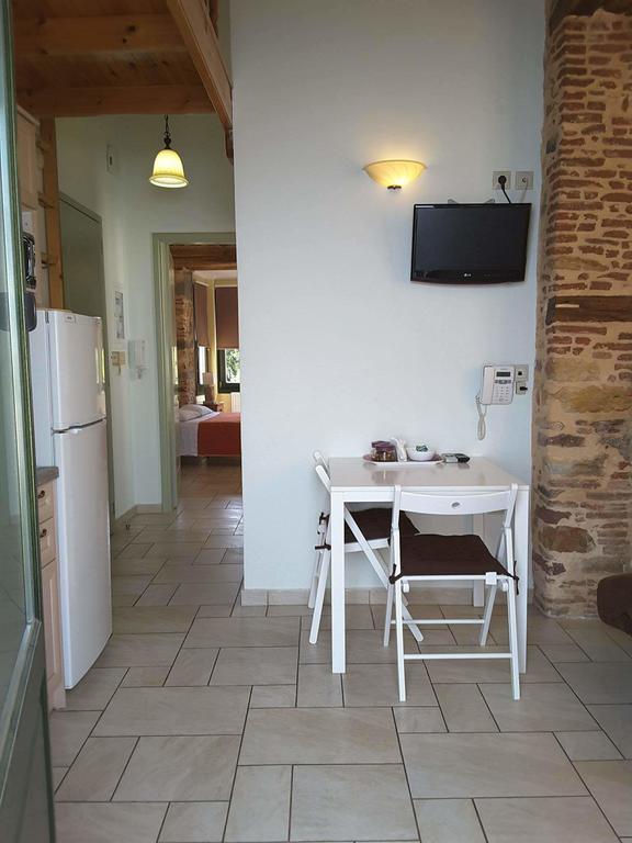 Frourio Apartments Chios Town Exterior photo